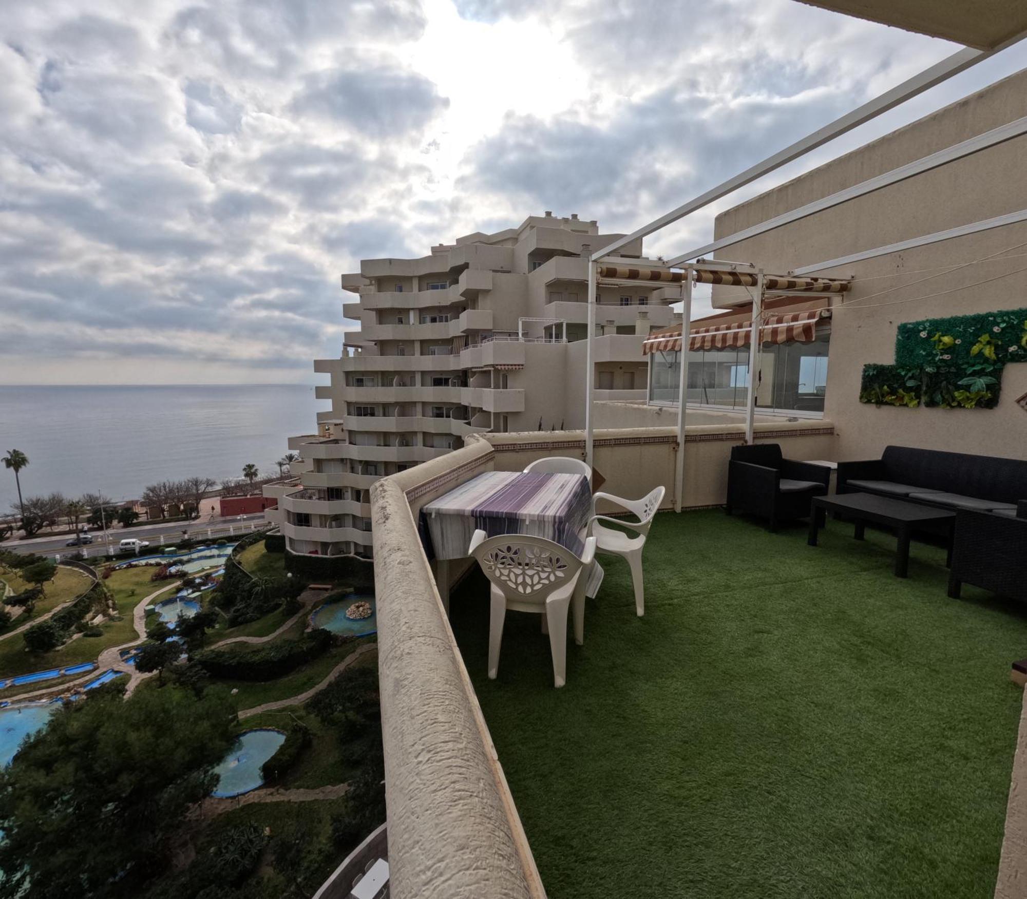 Benalbeach. Espectacular Terraza, Vistas Al Mar. Benalmádena Esterno foto
